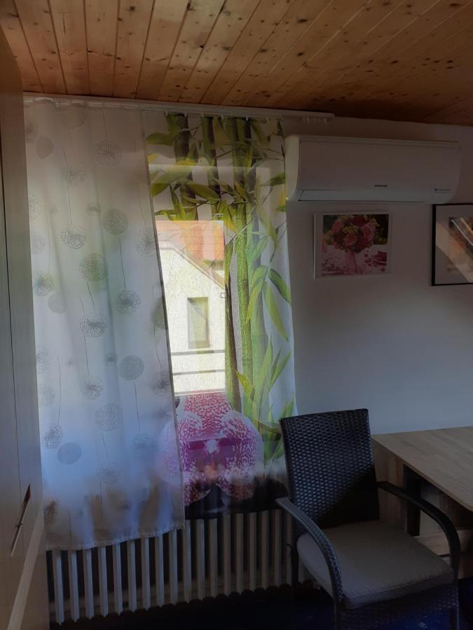 Rd Cerncin Bucovice Daire Dış mekan fotoğraf